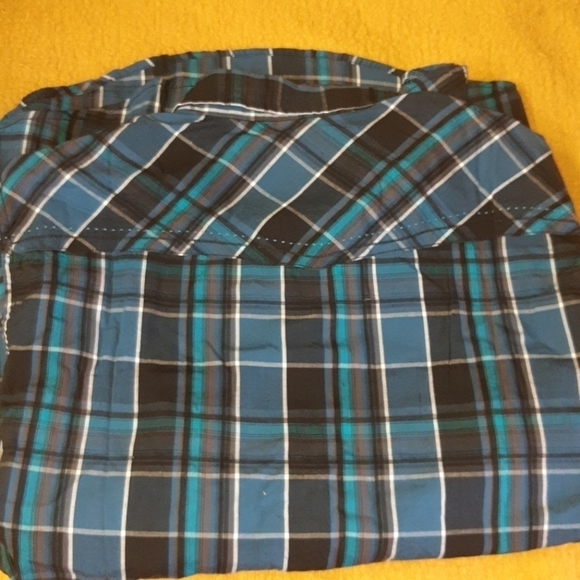 RERUN Button down M3 - Picture 7 of 7